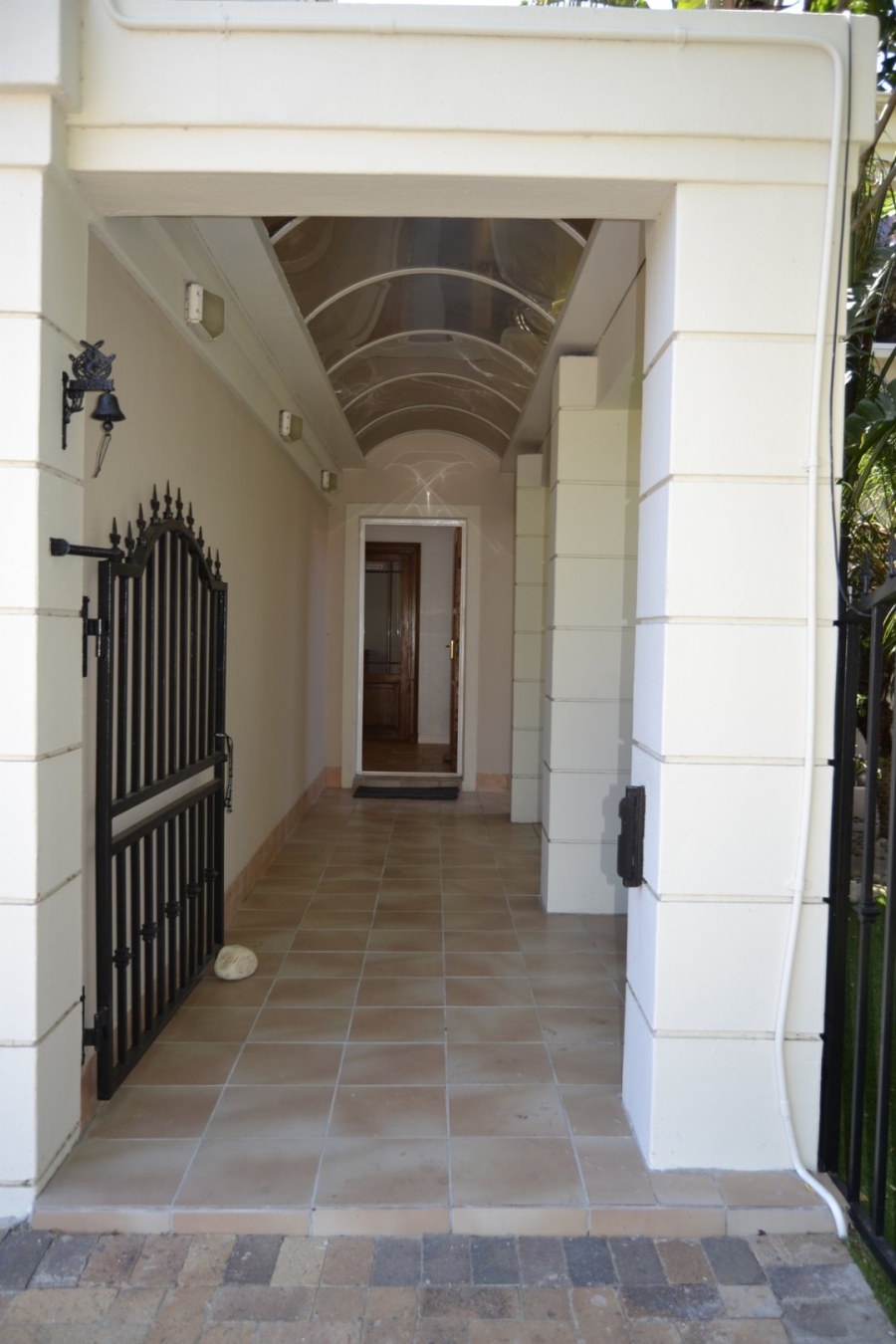 To Let 5 Bedroom Property for Rent in Heritage Park Western Cape